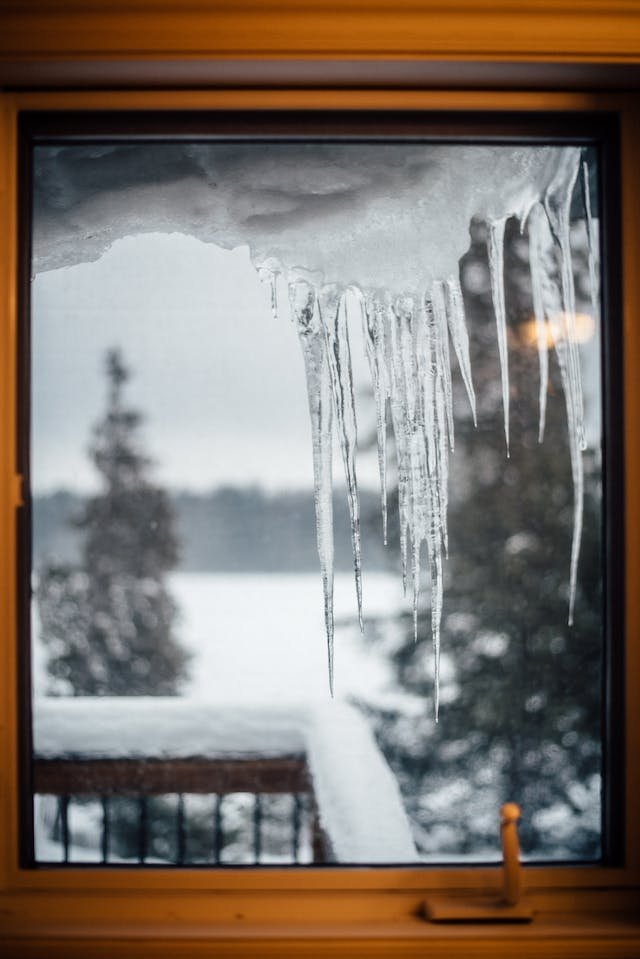 Ice on Windows, Around the Clock Glass Service