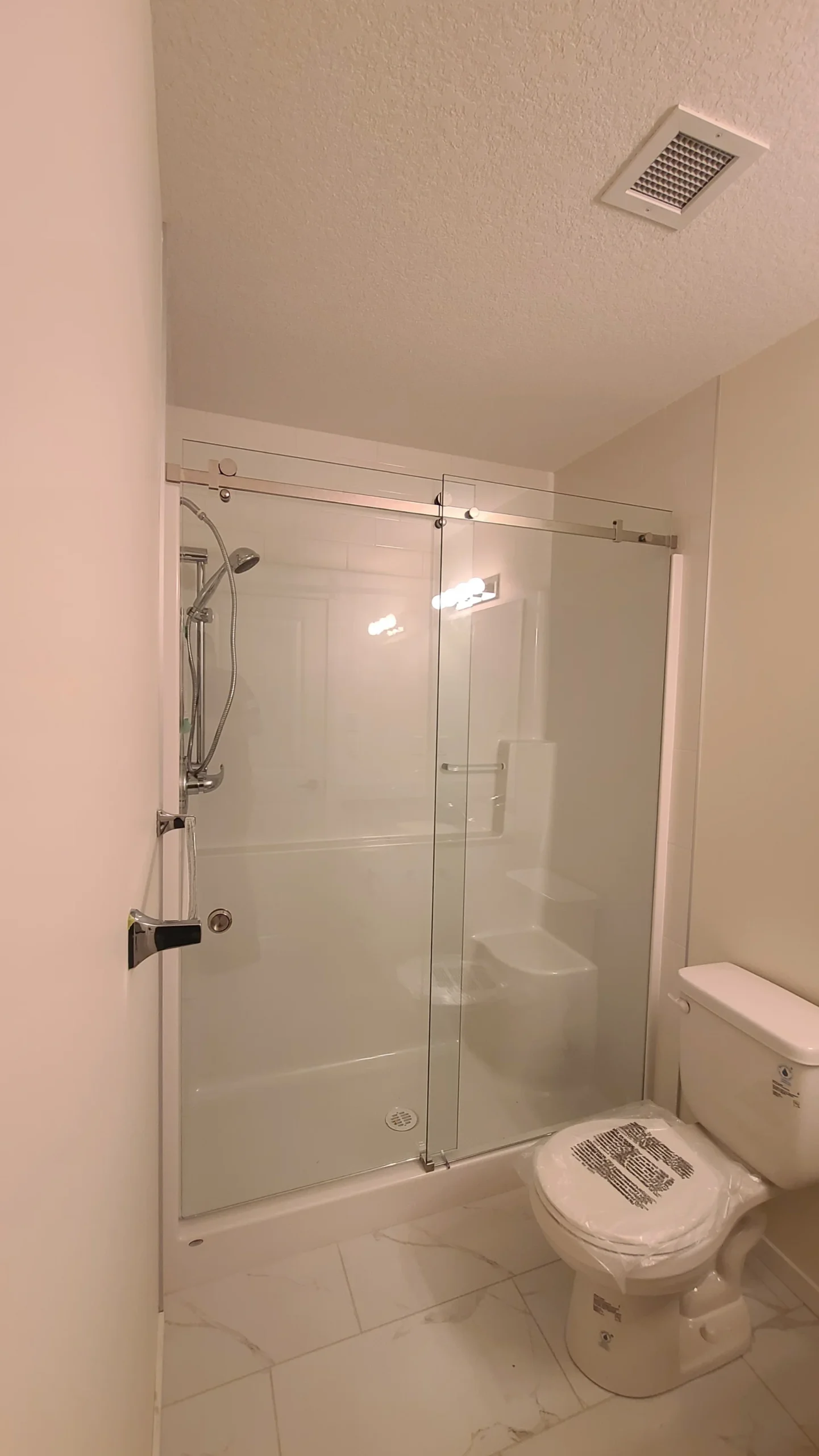 Emergency glass service Calgary