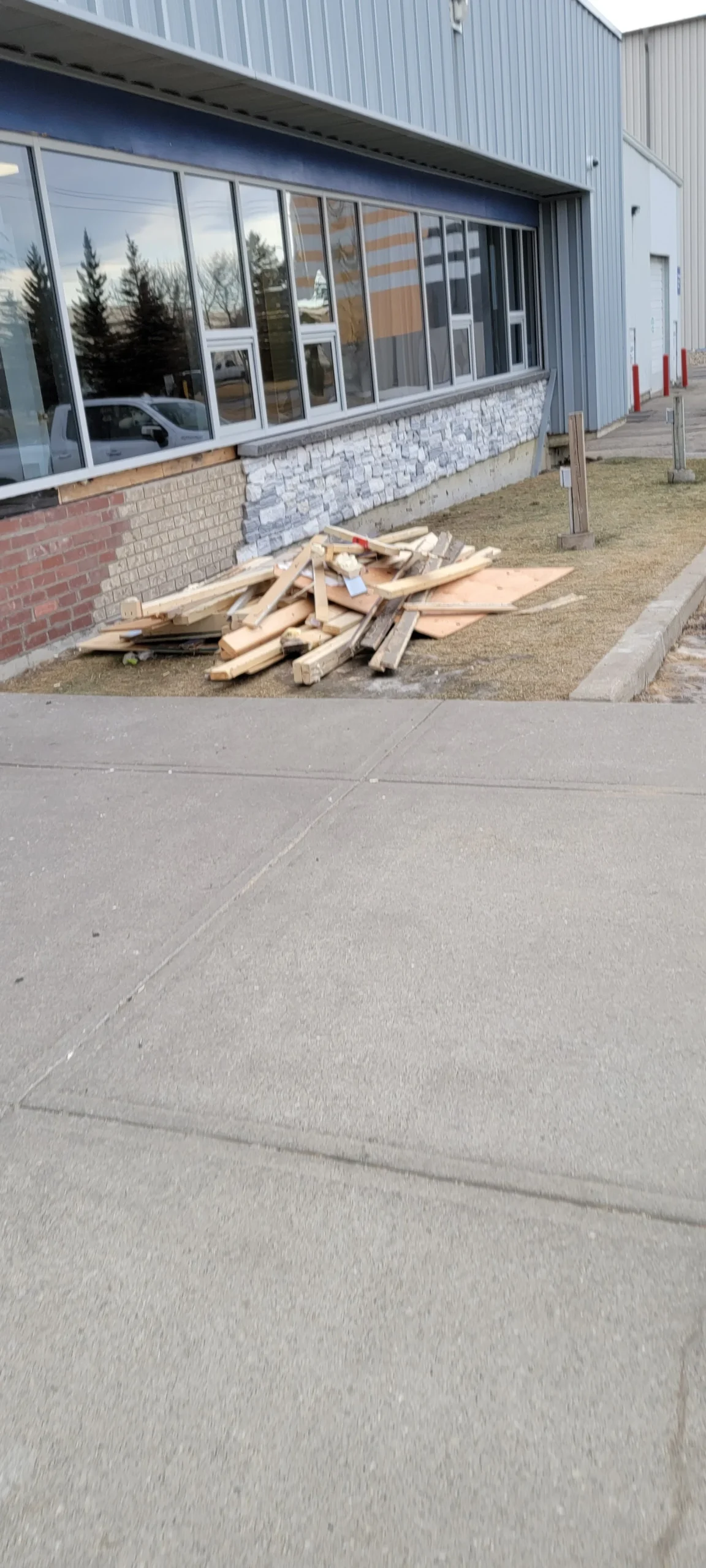 24-Hour Emergency Glass Calgary